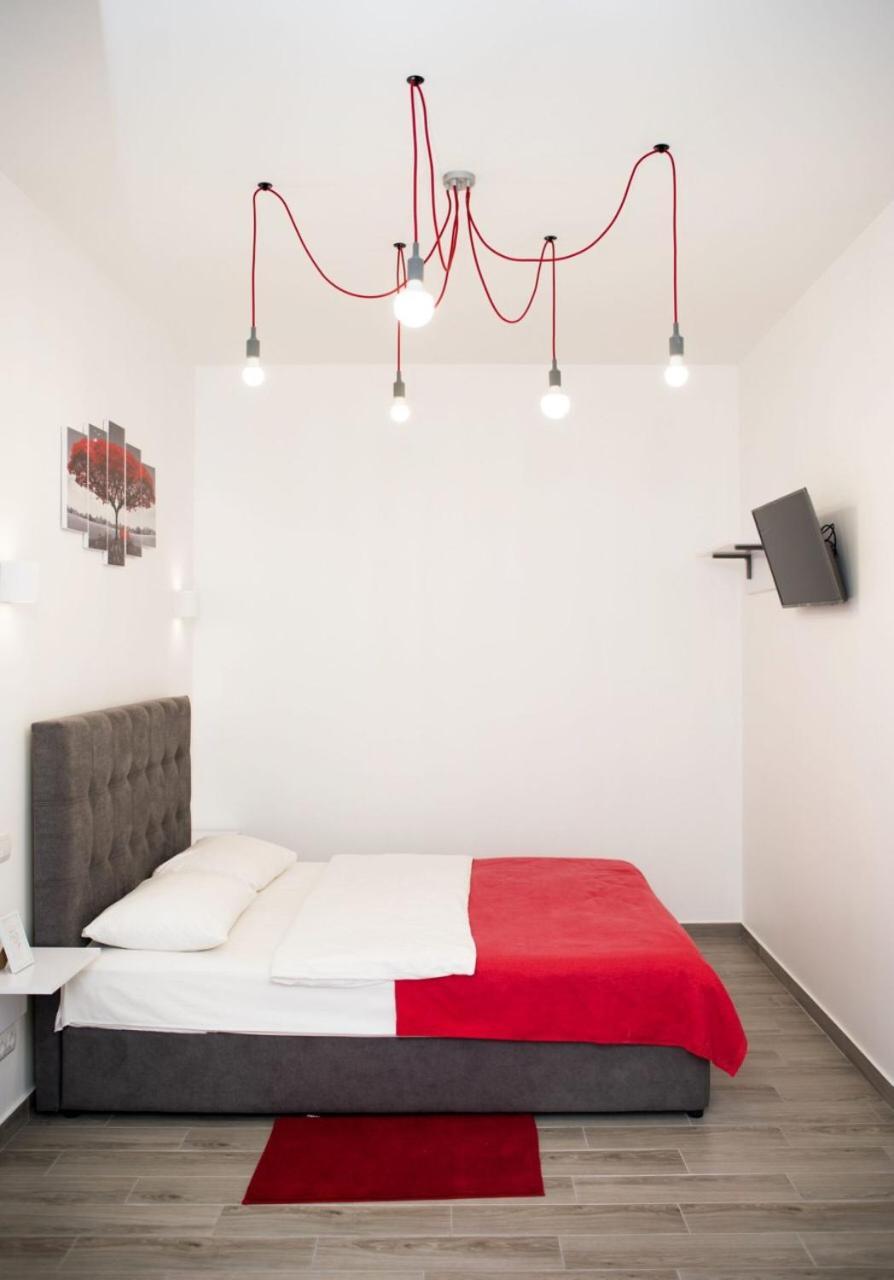 לבוב Deluxe Apartment In Old City Center מראה חיצוני תמונה